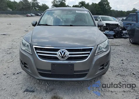 2009 Volkswagen Tiguan S from USA, damaged, VIN WVGAV75N39W003838